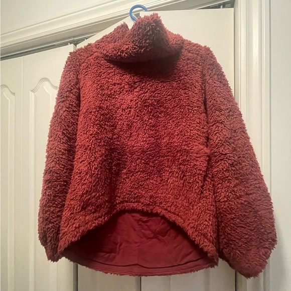 Lululemon pullover sweater - Picture 1 of 3
